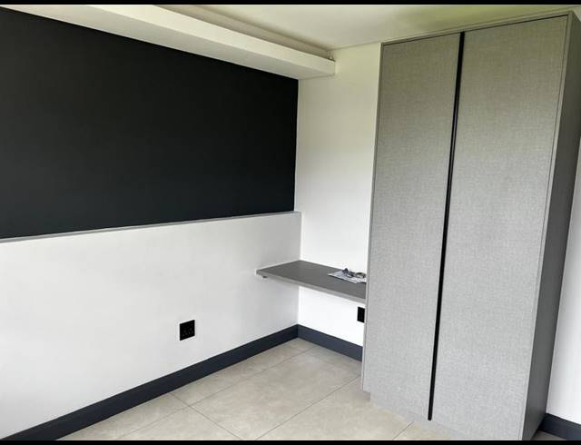 4 BEDROOM HOUSE FOR SALE IN MIDSTREAM HEIGHTS